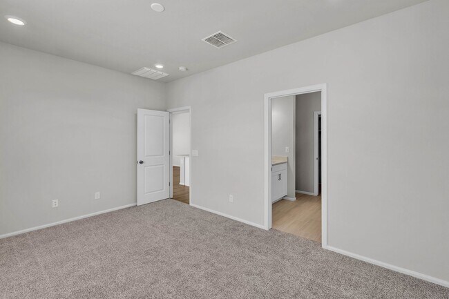 Building Photo - 17996 W Sand Hls Dr