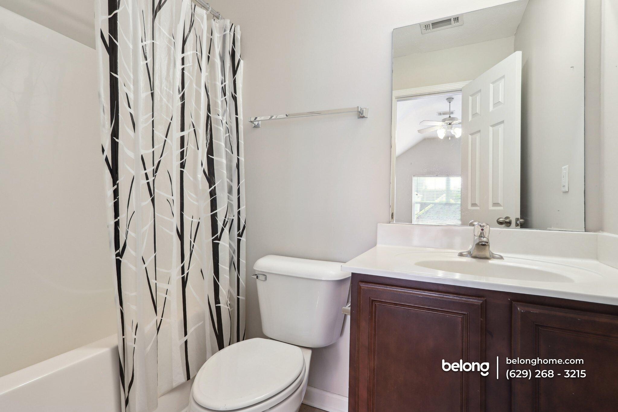 Building Photo - 404 Birdstone Dr