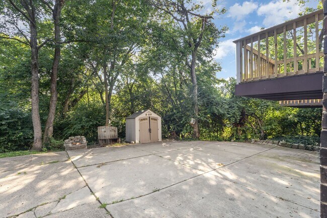 Building Photo - 4600-4606 Glenway Ave