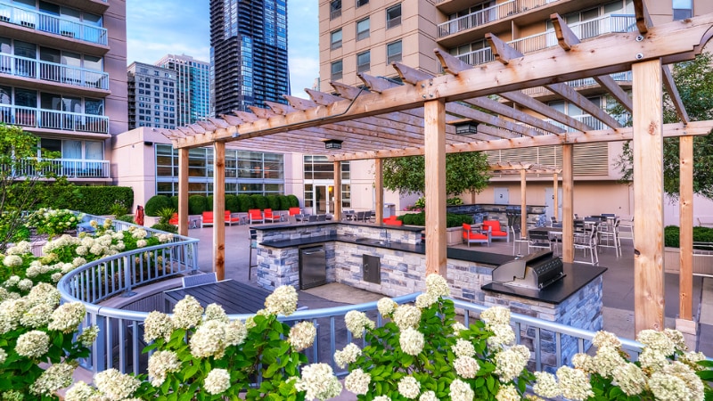 Building Photo - 16 W Grand Ave