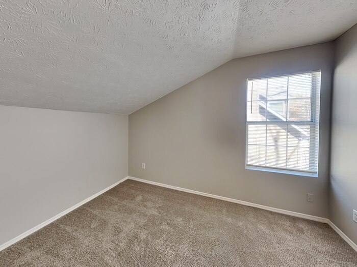 Building Photo - 2446 Kentwell Ln