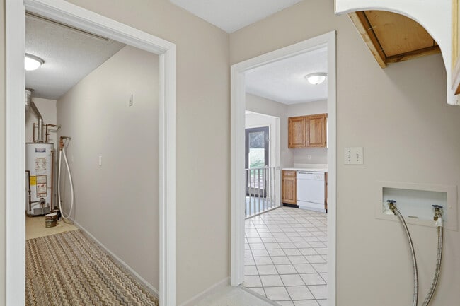 Building Photo - 5561 Waterfront Dr N