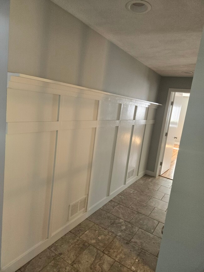 Building Photo - 50 Bare Hill Rd