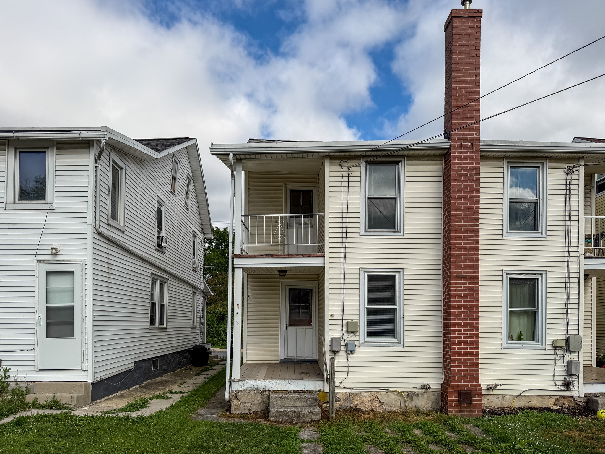 Building Photo - 337 Duke St