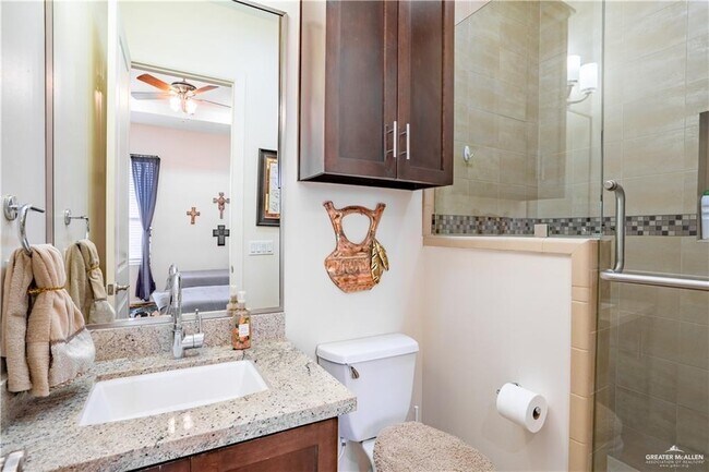 Building Photo - 21 Olympia Ave