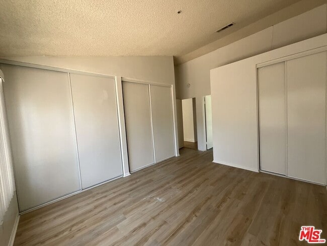 Building Photo - 13966 Green Vista Dr