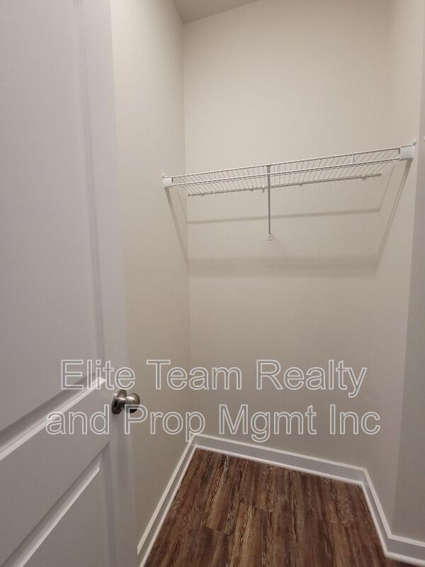 Building Photo - 9118 Oban Passage Dr