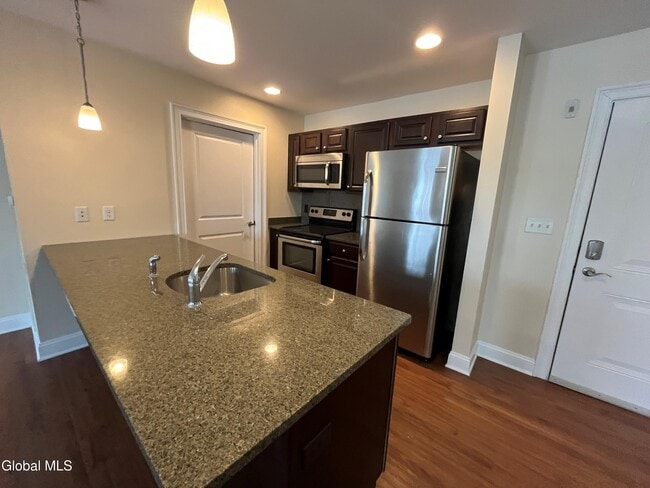 Building Photo - 74 Weibel Ave