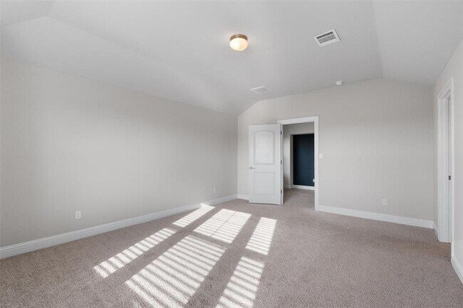 Building Photo - 312 Stone Cyn Dr
