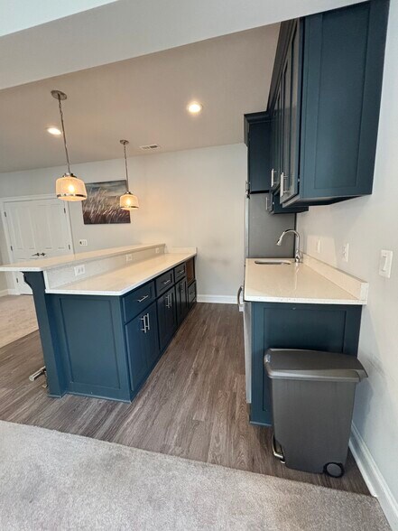 Building Photo - 9683 Parkland Meadow Lane