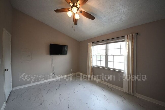 Building Photo - 79 Cape Dorey Dr
