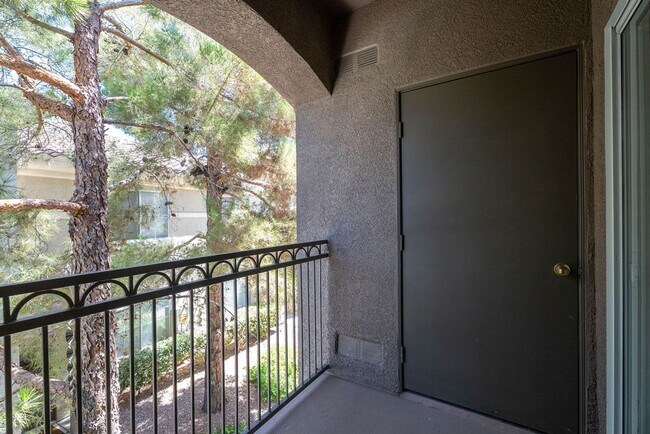 Building Photo - 9050 W Warm Springs Rd