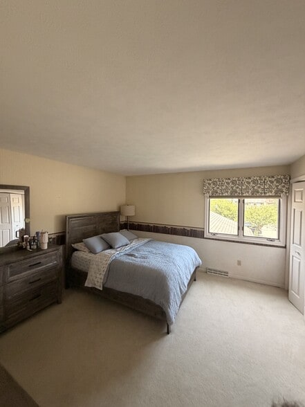 Building Photo - 61 Pine Grove Dr