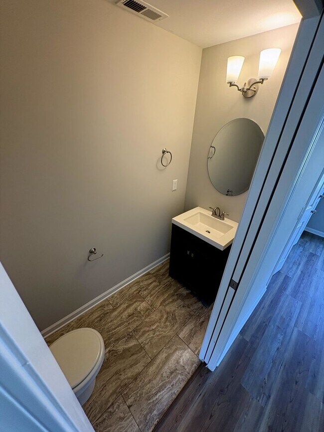 Building Photo - FIRST MONTH FREE with a 24-month lease and signed by 4/15/26