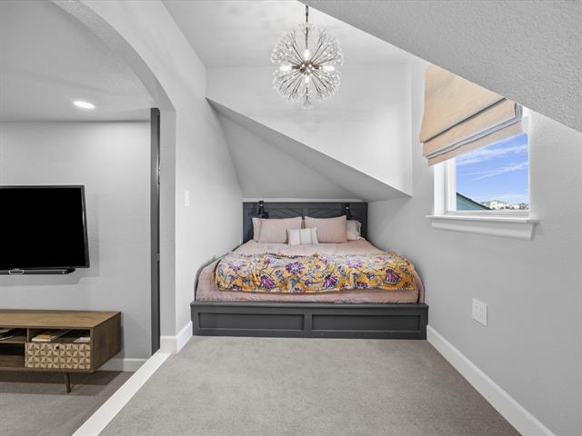 Building Photo - 2325 Offerande Dr