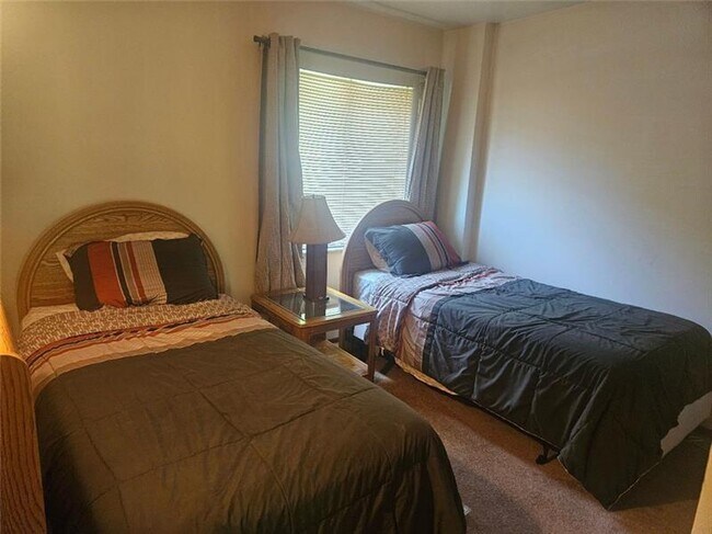 Building Photo - 5082 Sanlin Dr
