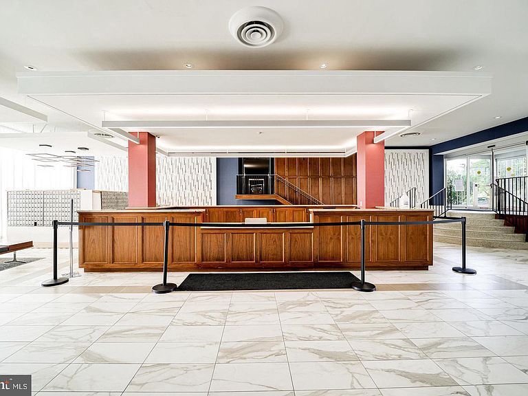 Lobby - 4600 Duke St