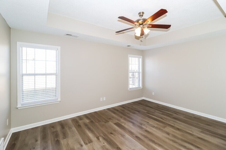 Building Photo - 10198 Spruce Grove Ln