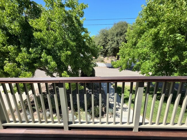 Building Photo - 3310 Manzana St