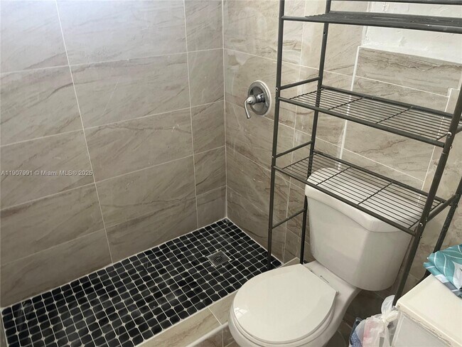 Building Photo - 15812 NW 39th Ct