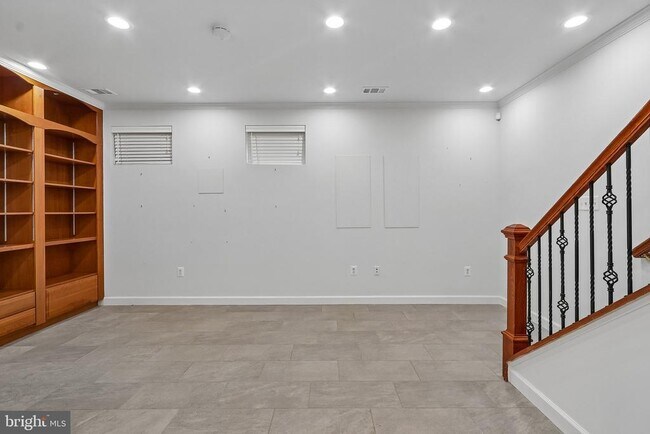 Building Photo - 519 Brummel Ct NW