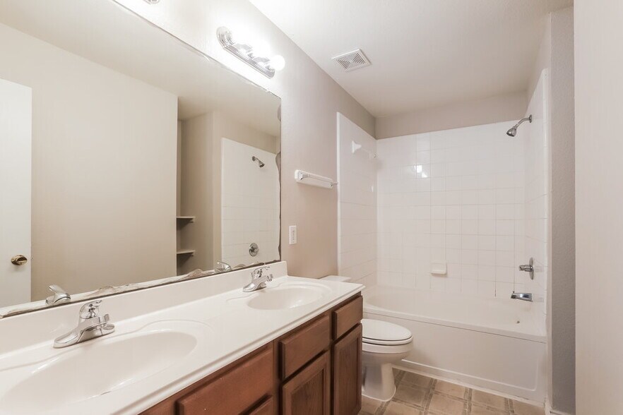 Building Photo - 7935 Raven Creek Ln