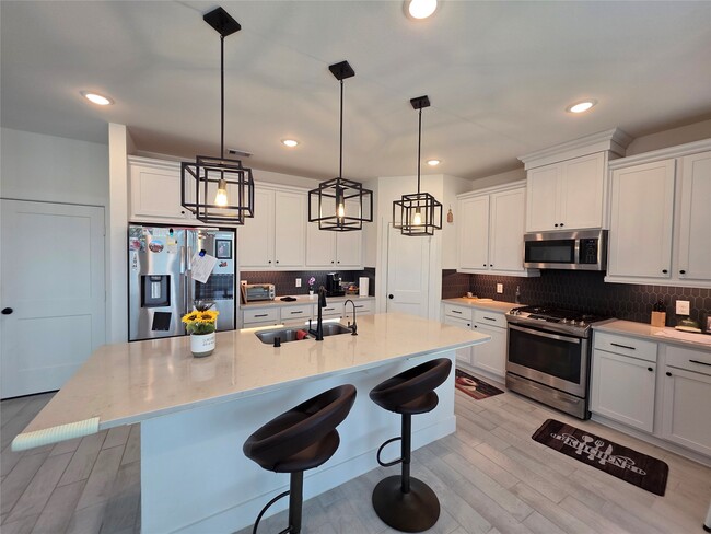 Building Photo - 18710 Colorado River Ln