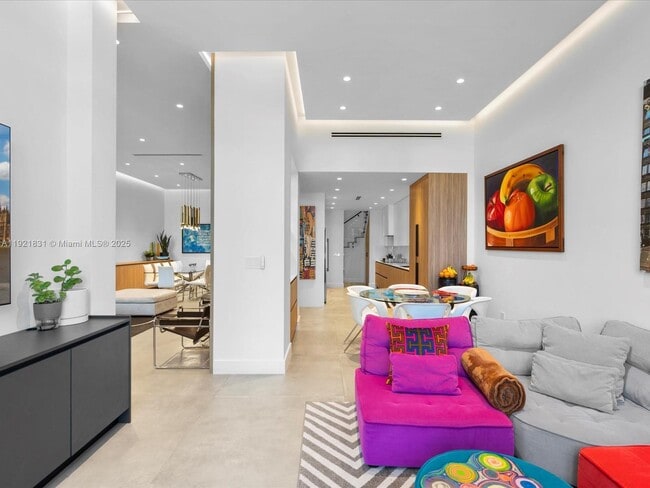 Building Photo - 3753 NE 214th St