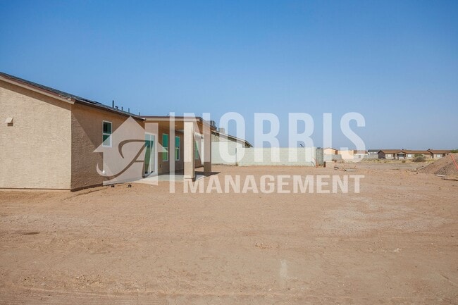 Building Photo - Brand New Beautiful Large Single Story Home