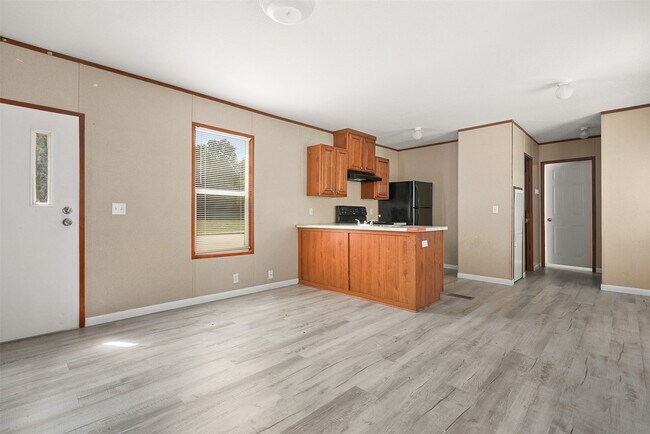 Building Photo - 4805 41st St E