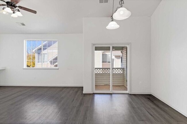 Building Photo - Modern 2-Bedroom, 2-Bath Condo in Grand Ju...