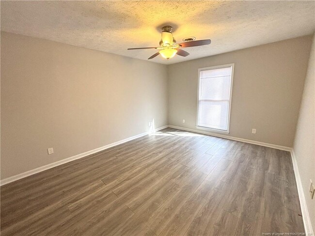 Building Photo - 632 Dowfield Dr