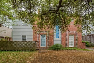 Building Photo - 2163 University Blvd