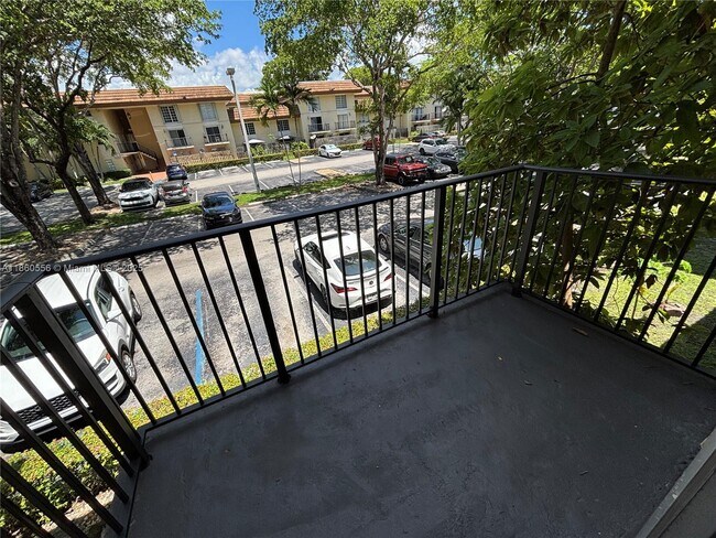 Building Photo - 8600 SW 109th Ave