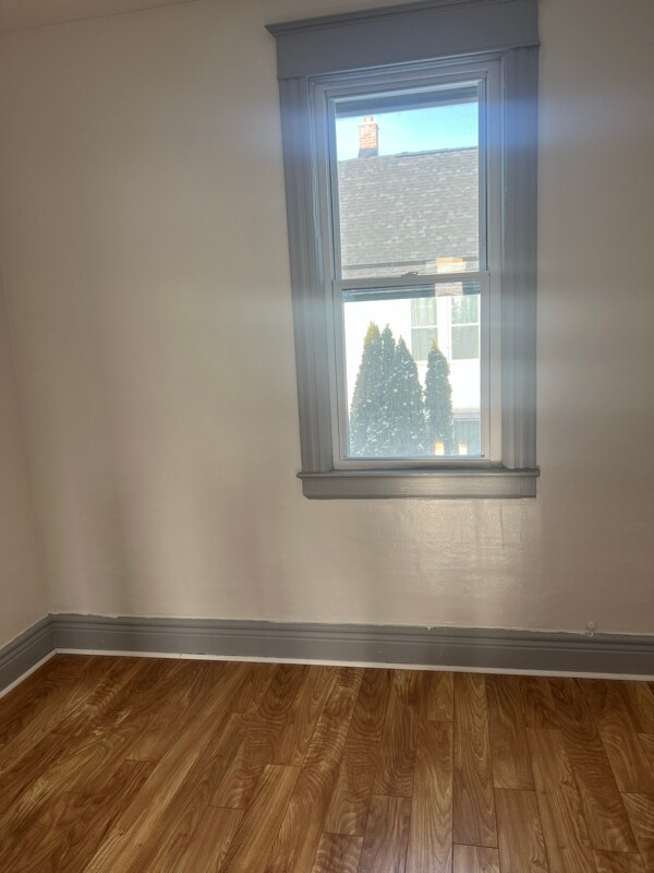 Building Photo - 40 Moselle St