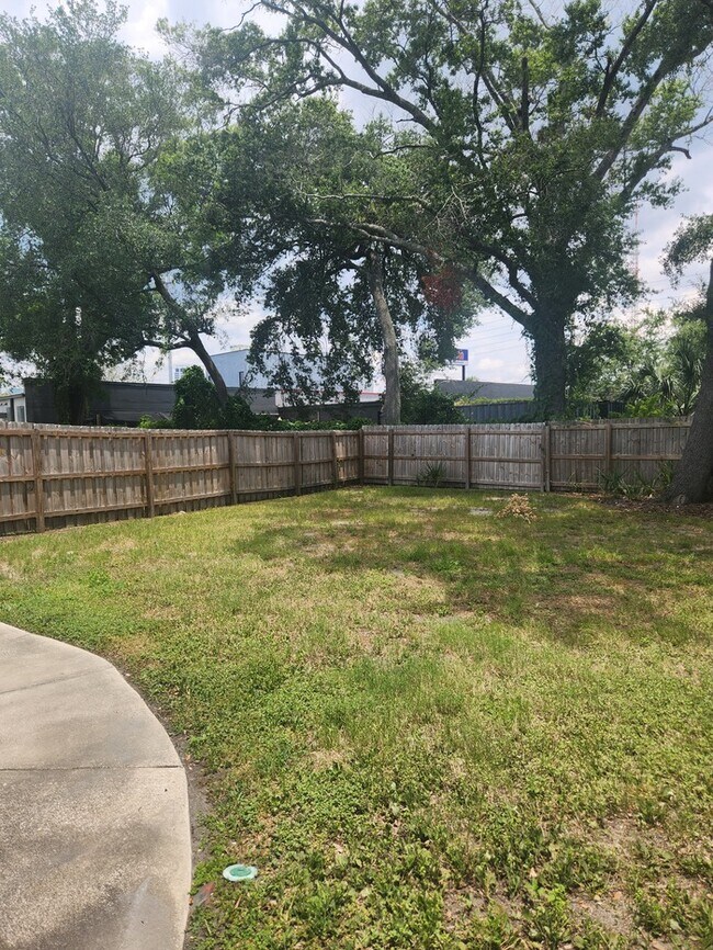 Building Photo - Newly updated 3/1.5 San Marco