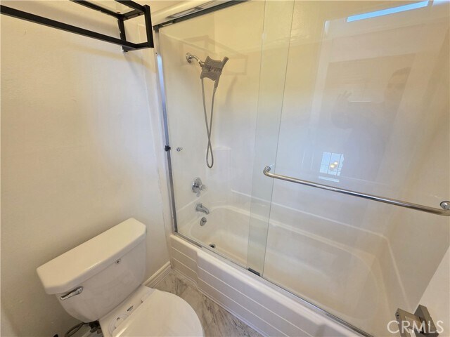 Building Photo - 5460 White Oak Ave