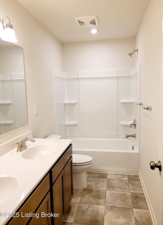 Building Photo - 1003 Dry Run Ct
