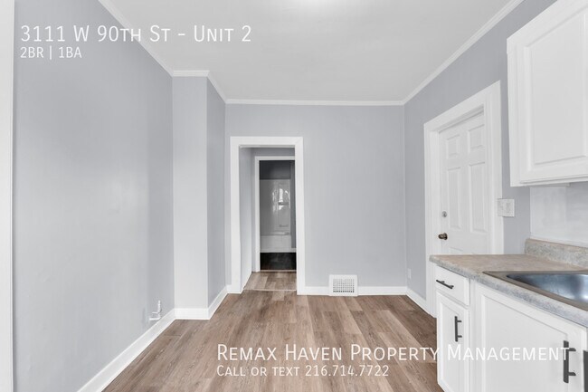 Building Photo - 3111 W 90th St