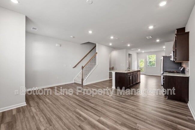 Building Photo - 1129 Lily Loch Wy