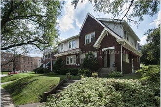 Building Photo - 107 N Meadowcroft Ave