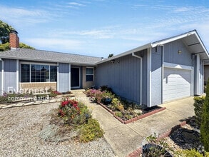 Building Photo - 300 Hannigan Wy