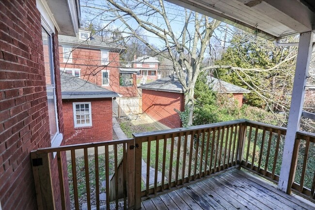 Building Photo - 2038 Market