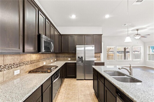 Building Photo - 1811 Grebe Dr
