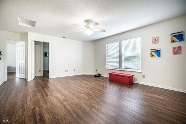 Building Photo - 9462 W Stargazer Dr
