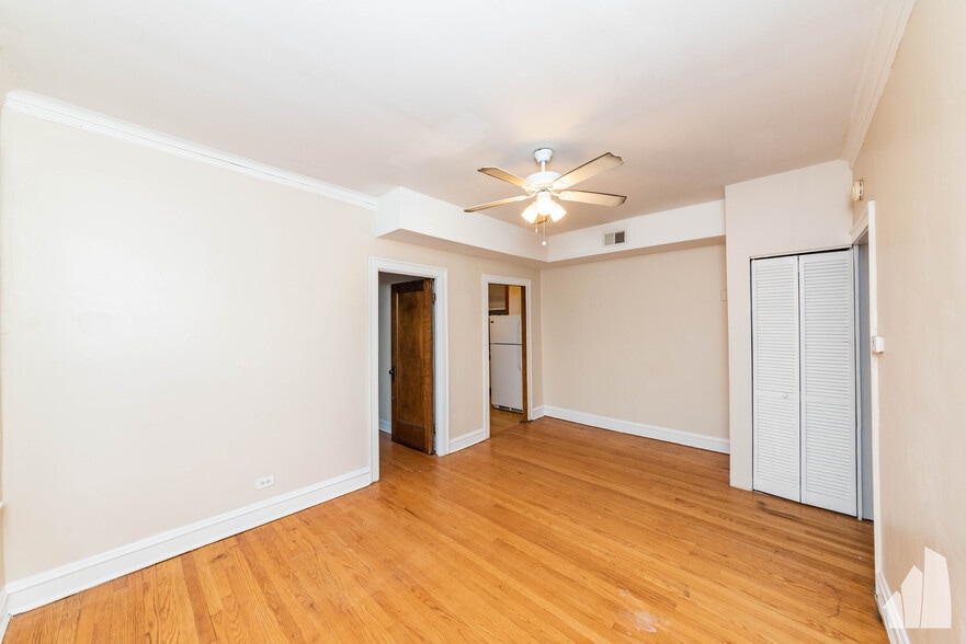 Building Photo - 4335 N Campbell Ave