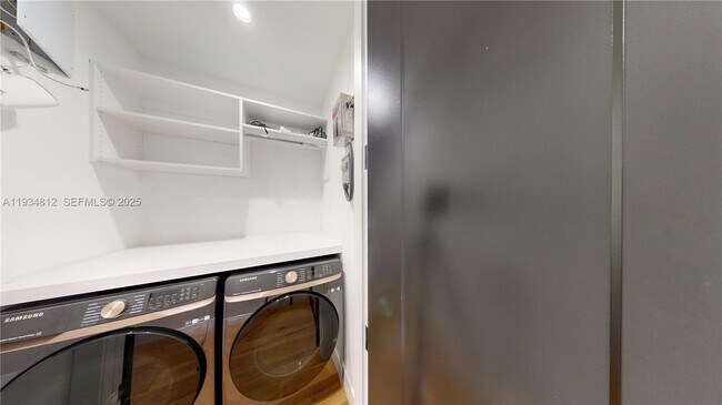 Building Photo - 353 NW 50th St