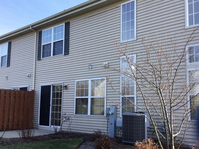 Building Photo - 746 Lancaster Drive