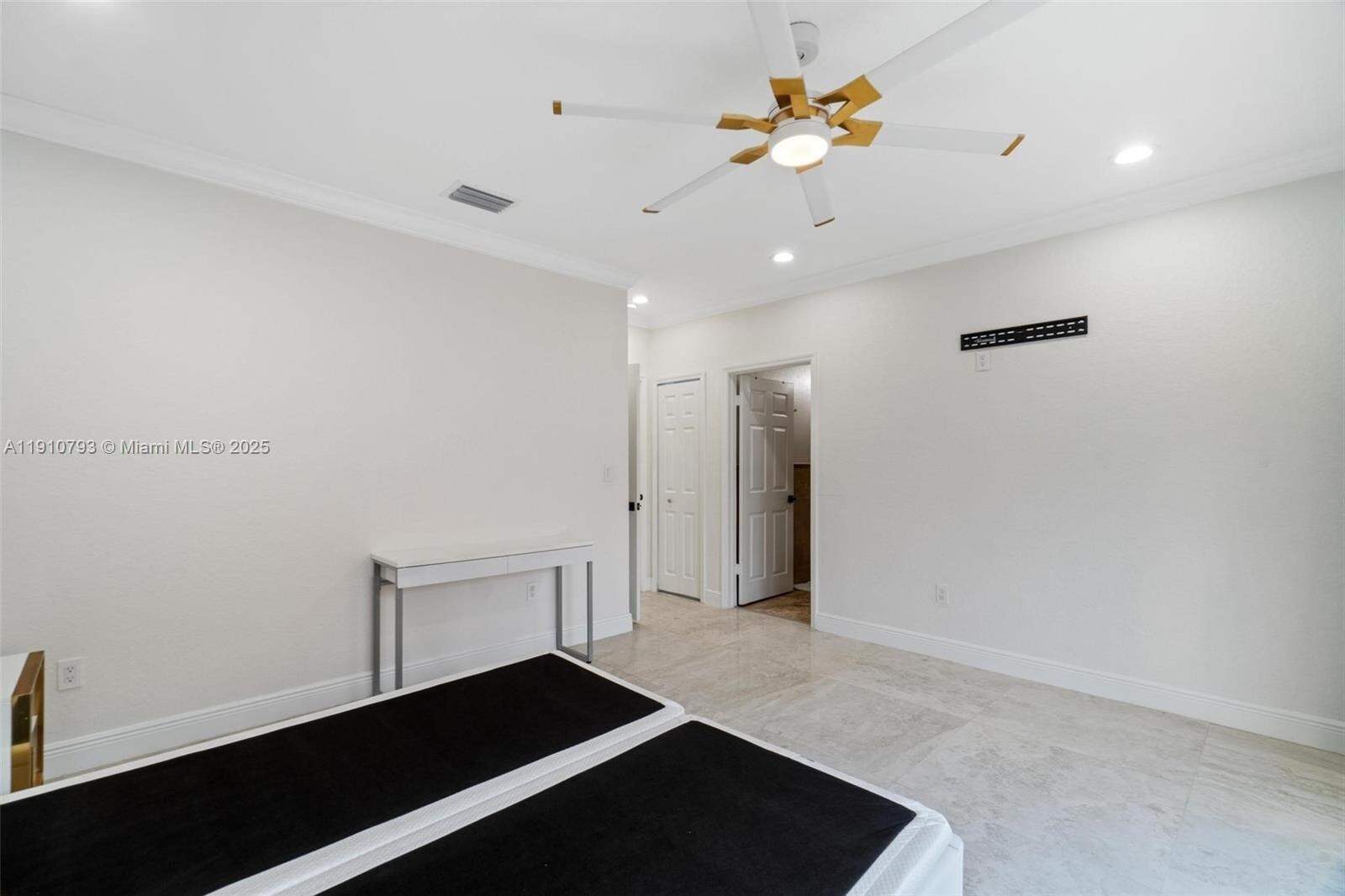 Building Photo - 9173 NW 147th Ter