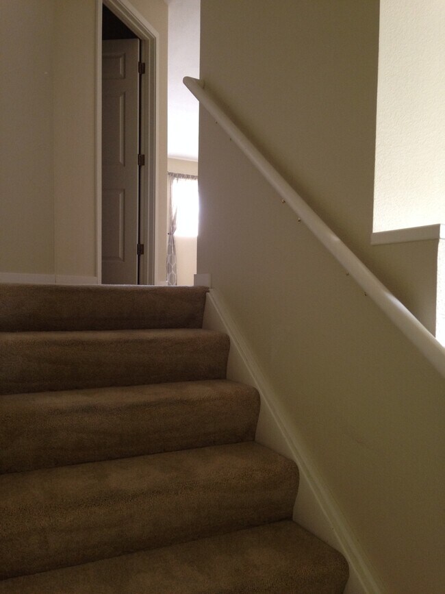 Building Photo - 3B/2.5B Boulder Townhome Close to Campus Available 8/1